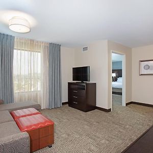 One-Bedroom Queen Suite Non-Smoking